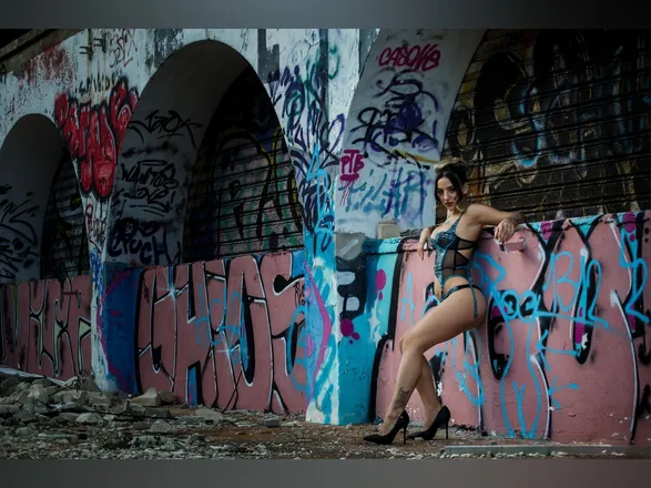 OnlyFans account  emylee01 header 2