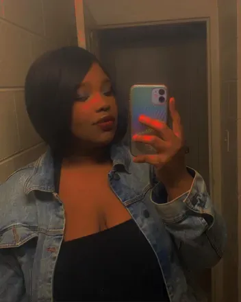 OnlyFans cuenta prettygirlmoee avatar 1