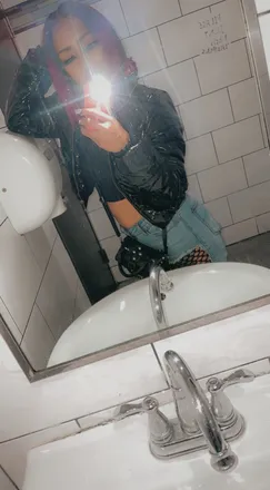 OnlyFans cuenta karmenkitty4u header 2