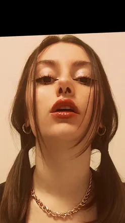 OnlyFans cuenta whitecurvess header 2