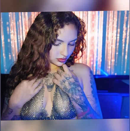 OnlyFans cuenta sarahkaryn header 2