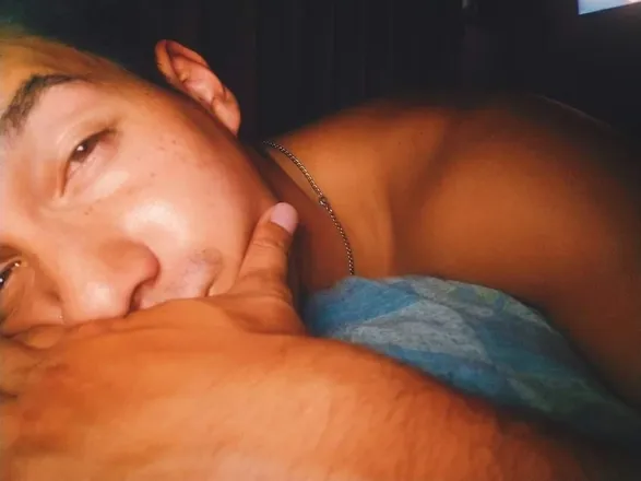 OnlyFans cuenta ng_bryan header 2