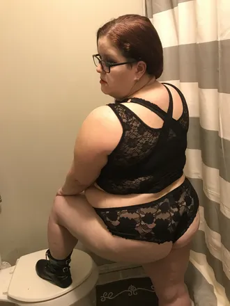 OnlyFans account  velkyrie23 header 2