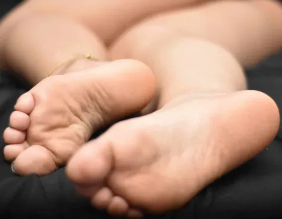 OnlyFans cuenta intoxicatingtoes header 2