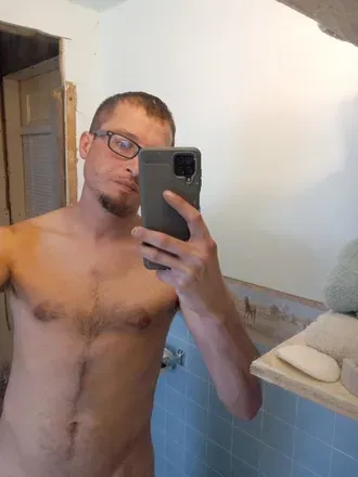 OnlyFans account  schoolscott avatar 1