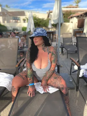 OnlyFans cuenta rae_chameleon header 2