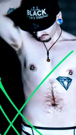 OnlyFans account  leaf-black header 2
