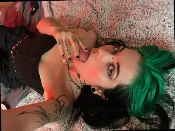 OnlyFans account  putr1de_h4mart1a avatar 1