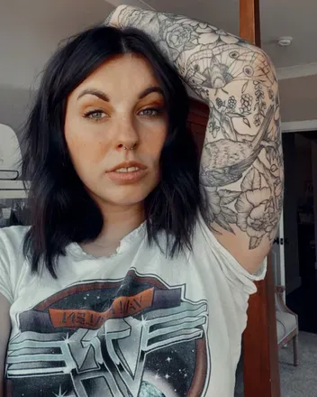 OnlyFans account  brunellehwood avatar 1