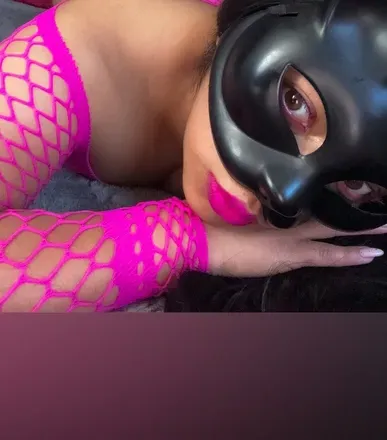 OnlyFans cuenta soylunamor90 header 2
