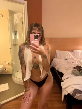 OnlyFans account  meribabexx avatar 1