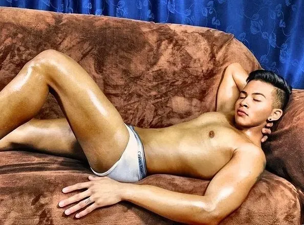 OnlyFans cuenta yoaldryrojas header 2