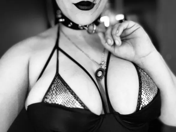 OnlyFans cuenta passionfruitpearl header 2