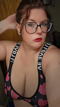 OnlyFans cuenta lizzieember avatar 1