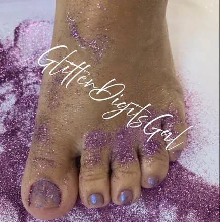 OnlyFans cuenta glitter_digits_gal avatar 1