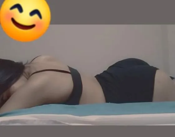 OnlyFans cuenta mahiidedoll header 2