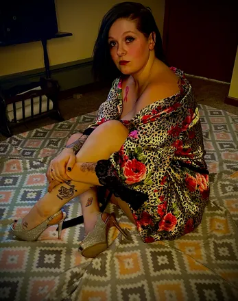 OnlyFans account  reann72 header 2