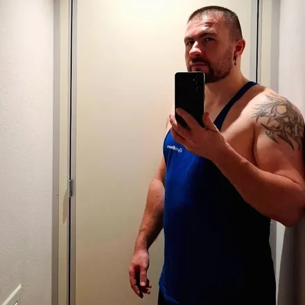 OnlyFans cuenta fredy12 header 2