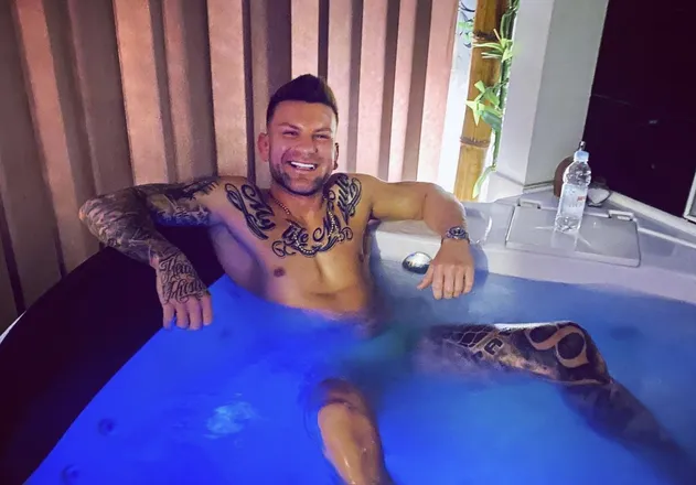 OnlyFans account  krofak header 2