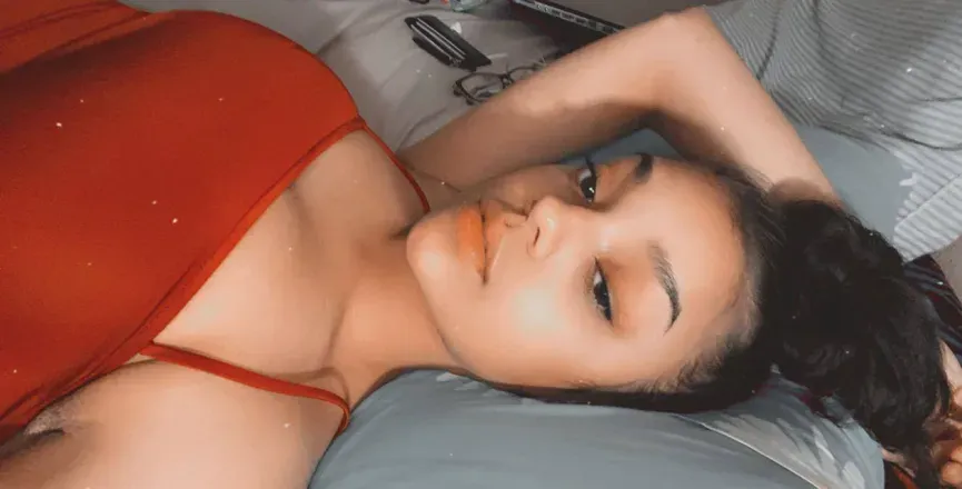 OnlyFans cuenta pwrettygirlrose header 2