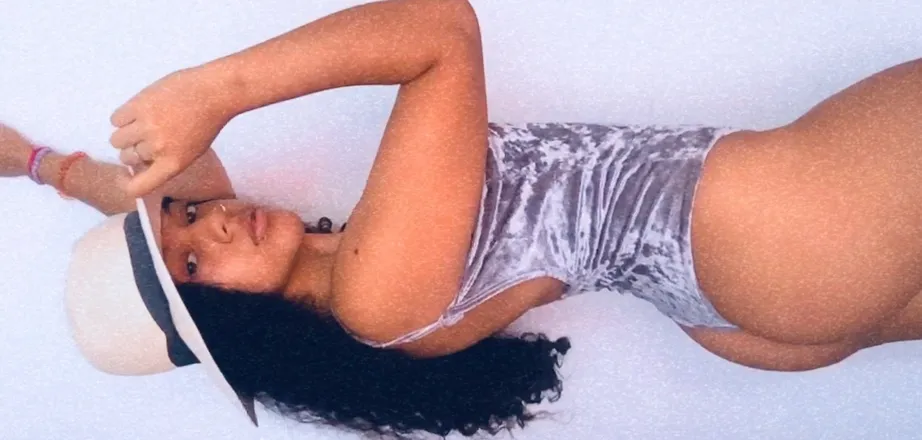 OnlyFans cuenta bella_isa12 header 1