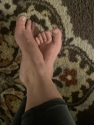 OnlyFans account  tinytoem1lf avatar 1