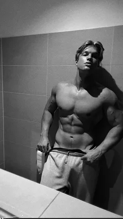 OnlyFans cuenta thearniboy header 2