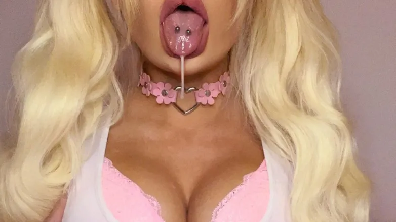 OnlyFans cuenta christinadoll666 header 2