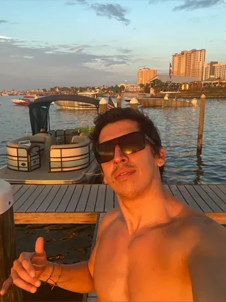 OnlyFans account  nico_sexo_viajero avatar 1