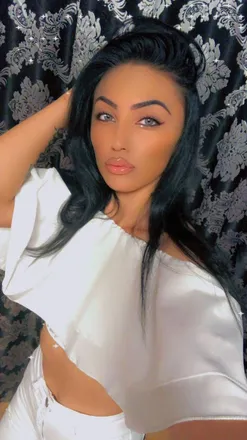 OnlyFans cuenta evelinejulia header 2