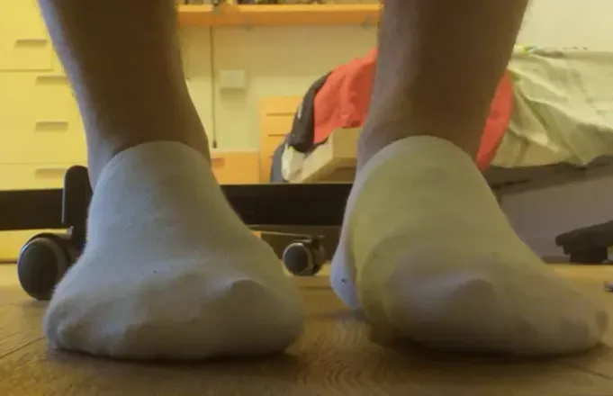 OnlyFans cuenta feet1400 avatar 1