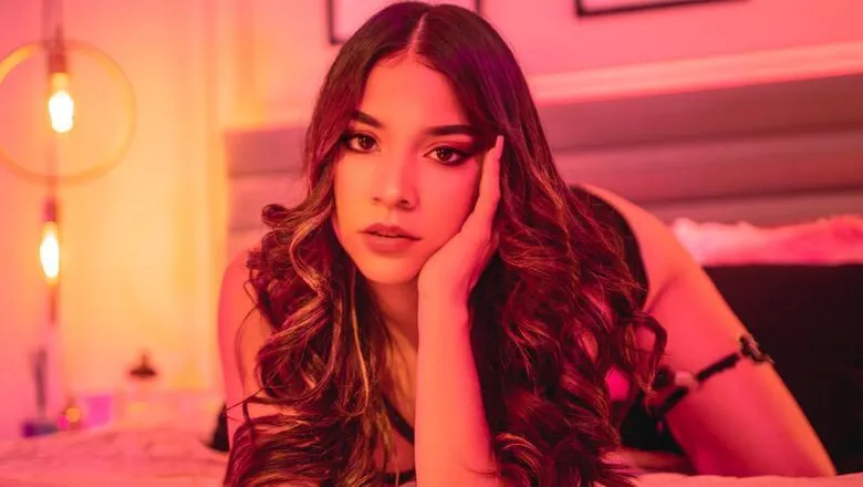 OnlyFans cuenta sophiemendezz header 2