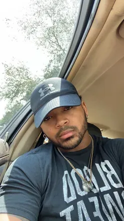 OnlyFans cuenta yung_gawd24 avatar 1