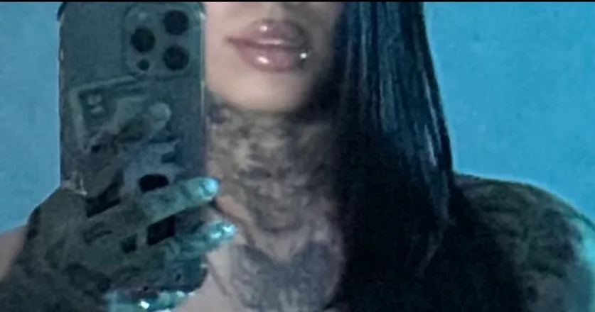 OnlyFans cuenta pinkicce header 2