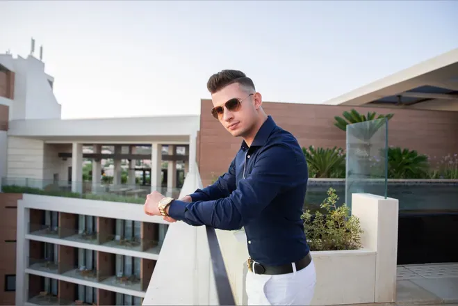 OnlyFans cuenta avgoustinos_official header 2