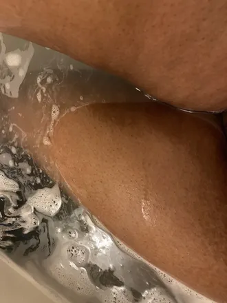 OnlyFans cuenta guccigyl header 2