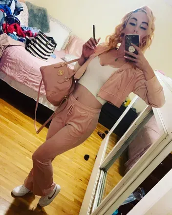 OnlyFans cuenta simplykaylaaaa avatar 1