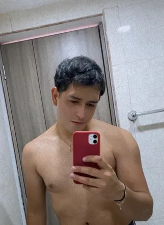 OnlyFans cuenta chicoboytonygo header 2