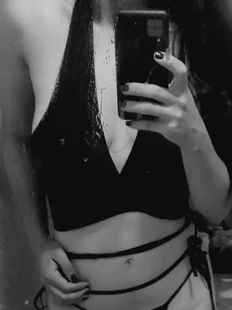 OnlyFans cuenta annysi header 2