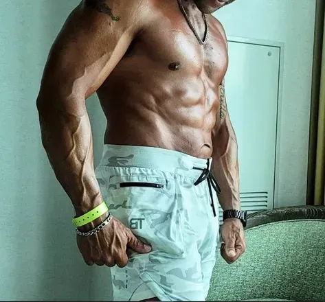 OnlyFans cuenta alphahector1 avatar 1