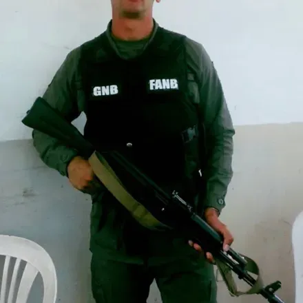 OnlyFans cuenta elmilitarv avatar 1