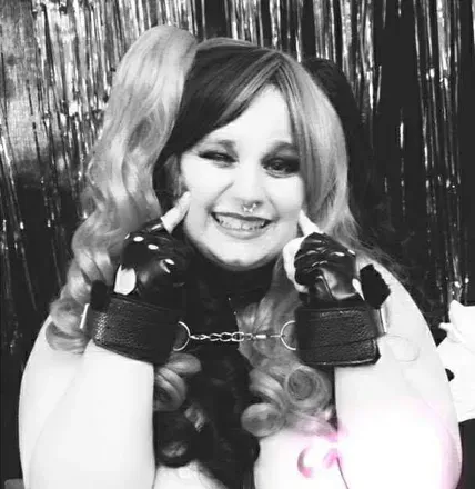 OnlyFans cuenta thecurvygeek avatar 1