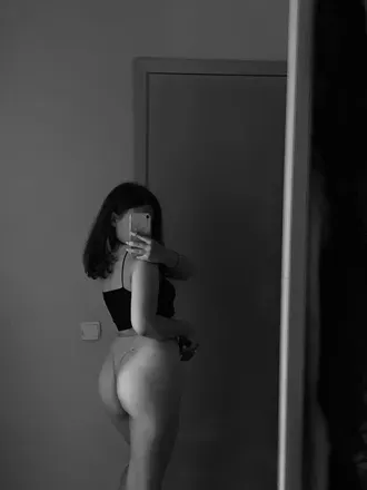 OnlyFans account  mioxelfuu avatar 1