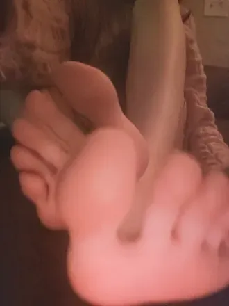 OnlyFans cuenta barefootartist avatar 1