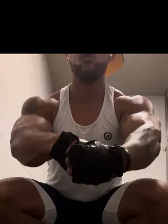 OnlyFans cuenta kingthiquebeef header 2