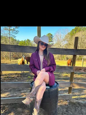 OnlyFans account  thecowgirlqueen header 2