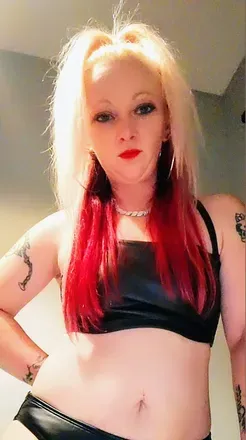 OnlyFans cuenta mistressmollieknights avatar 1
