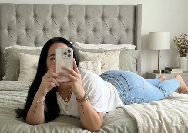 OnlyFans cuenta karokarolina header 2