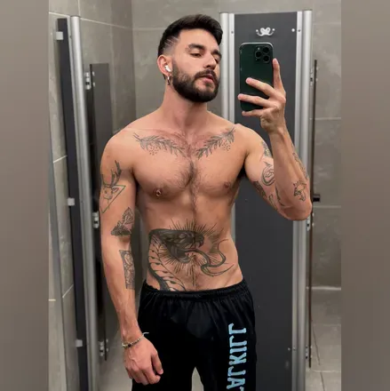 OnlyFans of master_ikarus