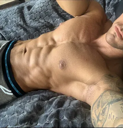 OnlyFans cuenta saluteabsolute avatar 1